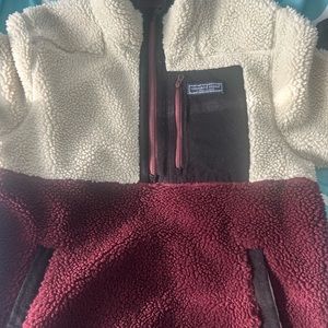 Brand new vineyard vines pull over never worn